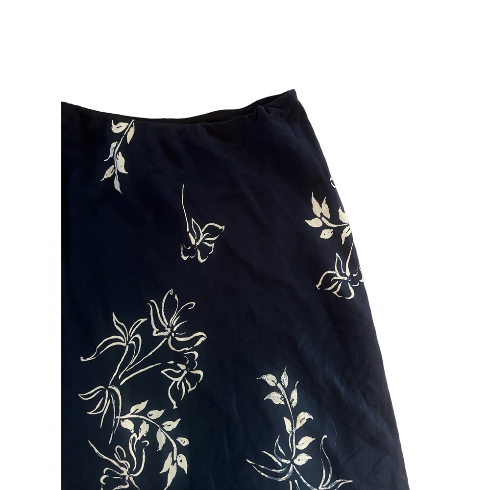 Women PP Petite Lauren Ralph Lauren Navy Floral 100% Silk Pull-On Lined Skirt - Picture 2 of 4